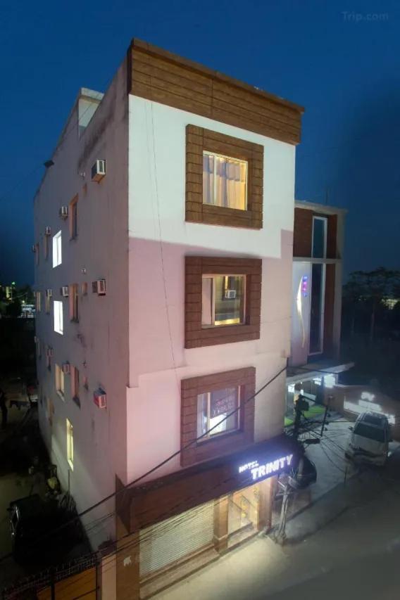 Trimrooms Trinity Katra كاترا المظهر الخارجي الصورة